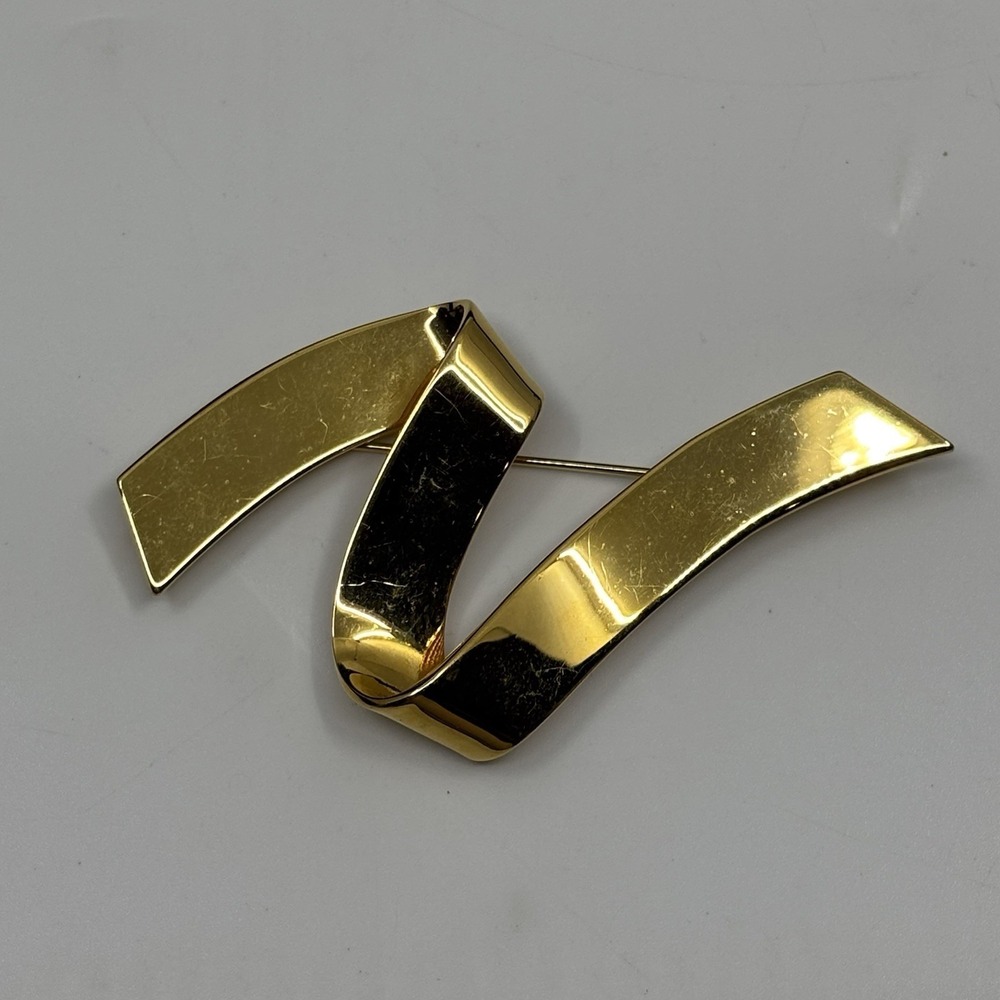 Vintage Monet Gold Tone Statement Brooch 90s 80s‎ Minimalist Pin - Picture 3 of 9